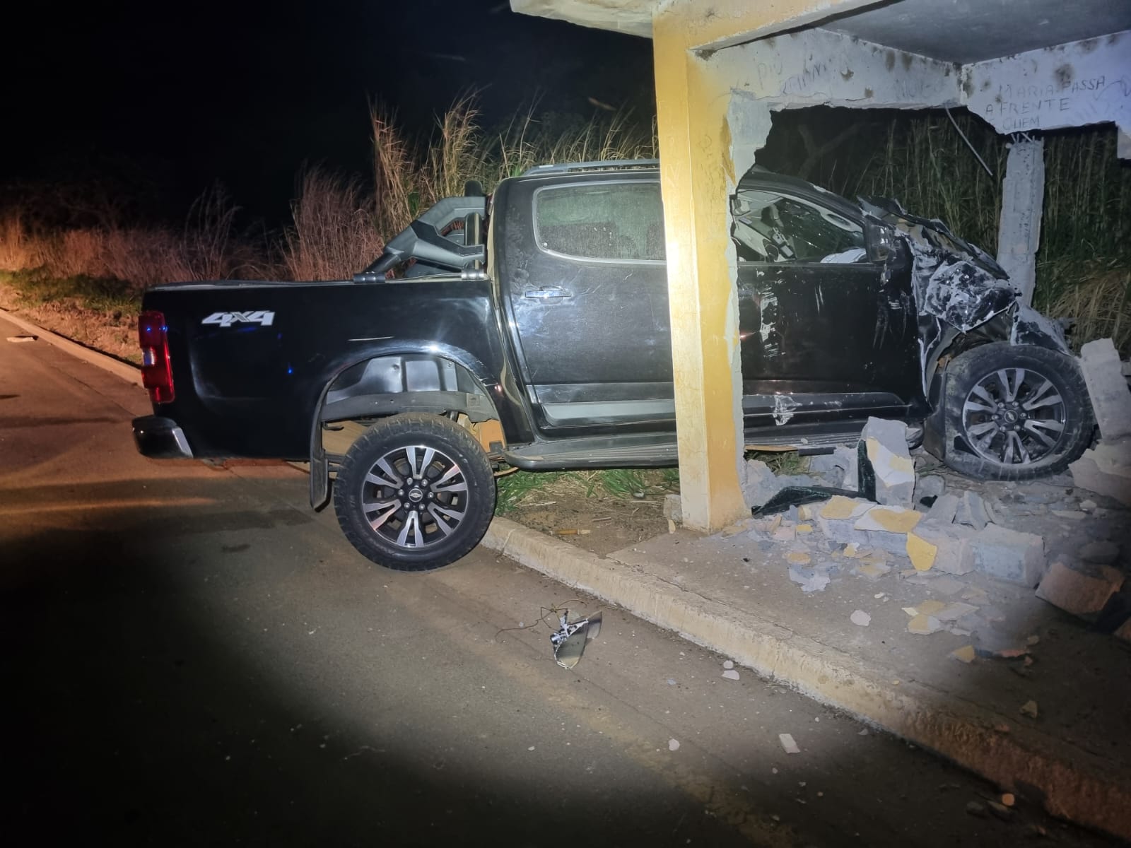 Acidente de Trânsito na BR-352: Motorista Embriagado Causa Colisão em Carmo do Paranaíba