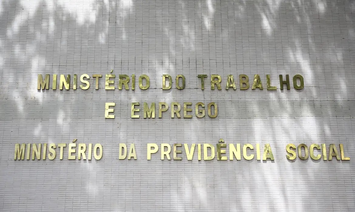Greve de médicos peritos da Previdência termina após 235 dias